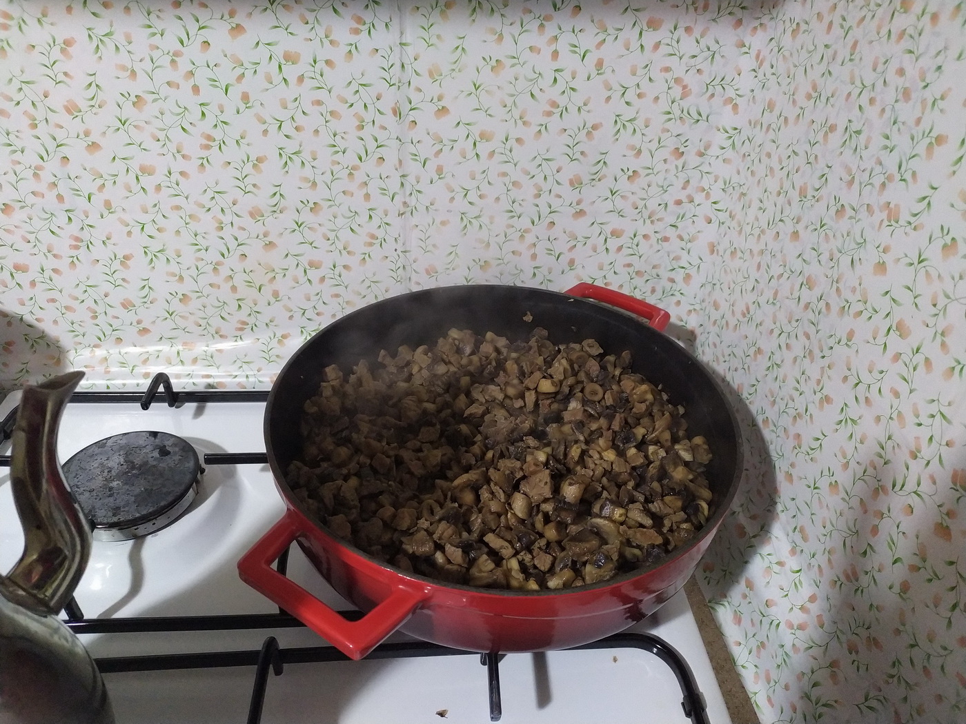 One horn rhino is nearly about extinct