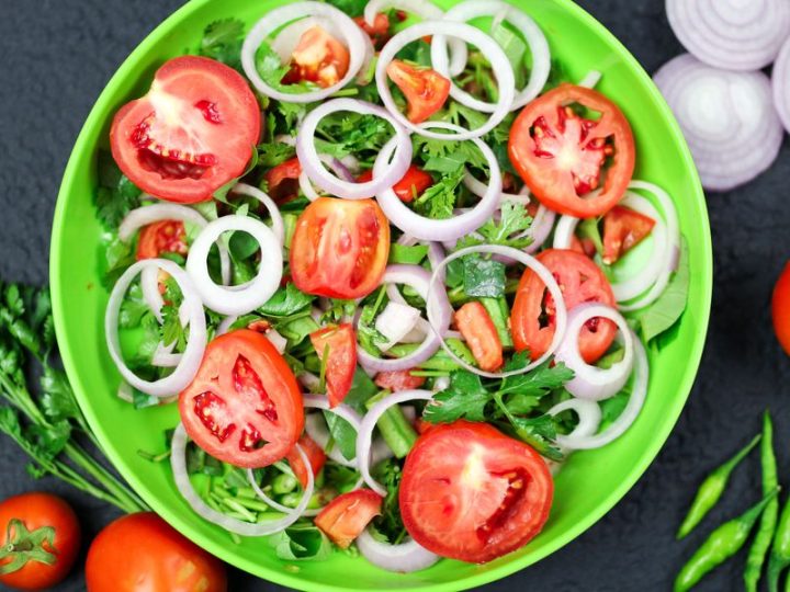 Domates Mancası Tarifi: Adıyaman’ın Nar Ekşili Salatası