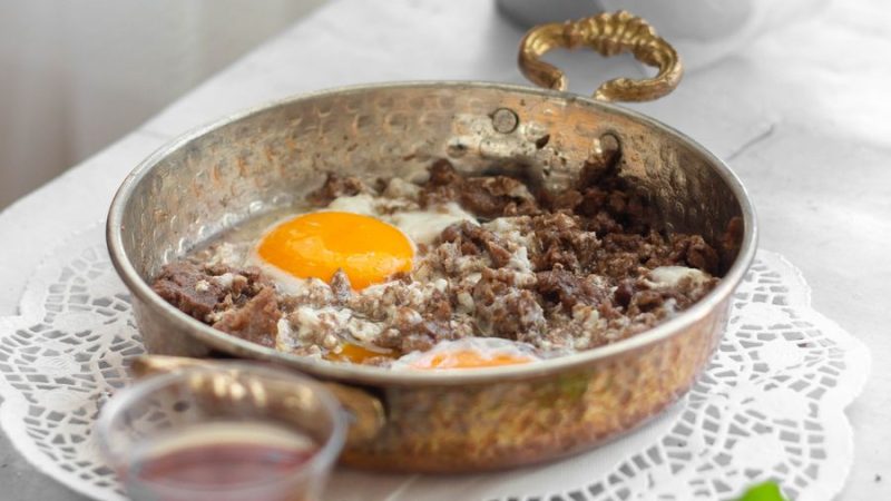 Kavurmalı Mıkla Tarifi: Adıyaman’ın Kavurmalı Yumurtası