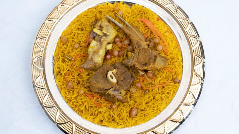 Özbek Pilavı Nasıl Yapılır? Afyon Usulü Etli Pilav