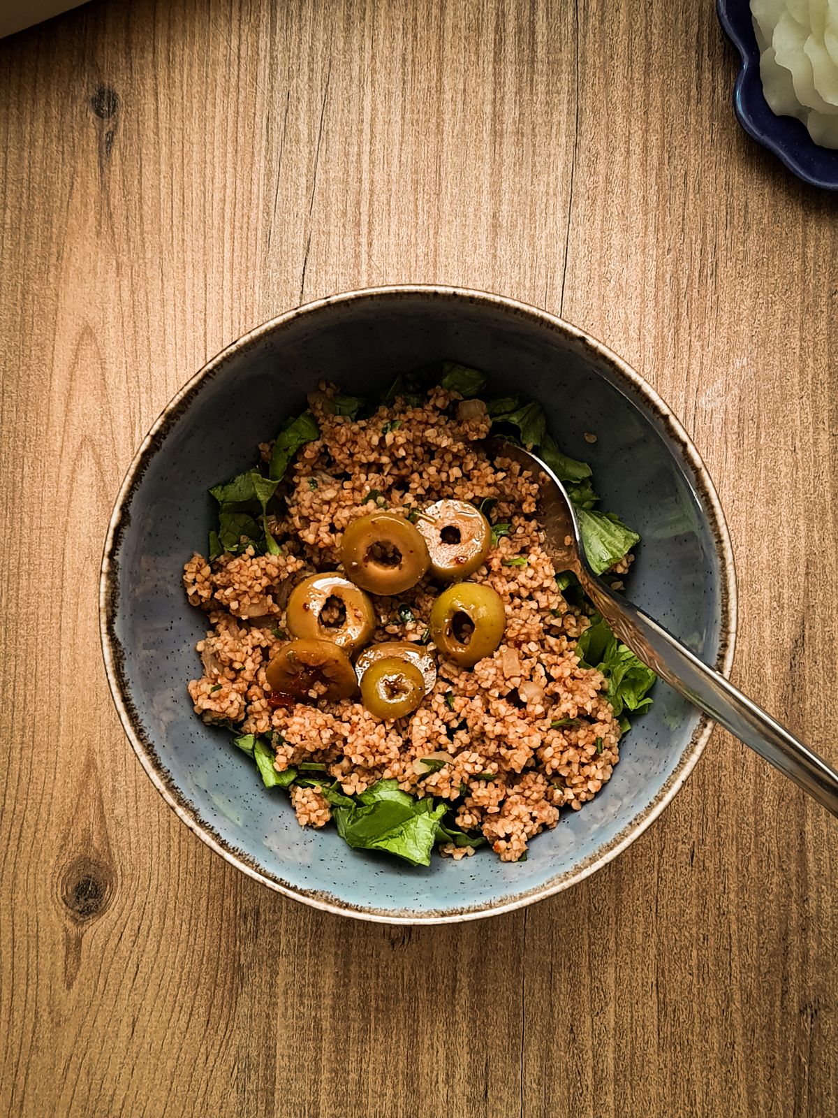Mantarlı bulgur pilavı servisi