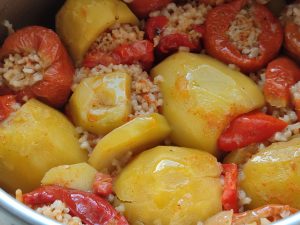 Amasya Dolma İçi ile doldurulmuş sebzeler