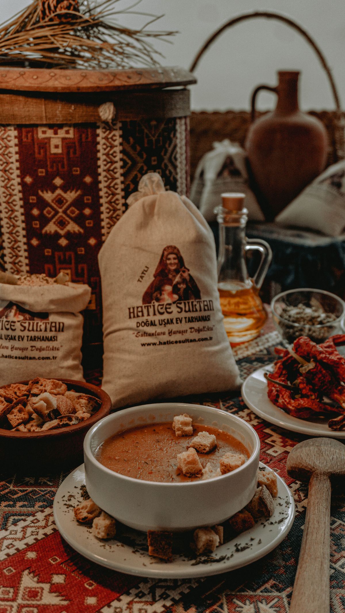 Geleneksel Amasya Sıkma Tarhana Çorbası servisi