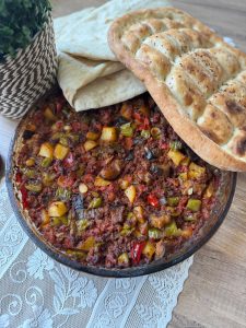 Antalya Yörük Kebabı etli sebzeli yemek