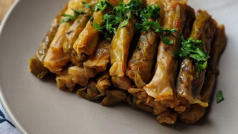 Bulgurlu Karalahana Sarması Nasıl Yapılır? Artvin Tarifi