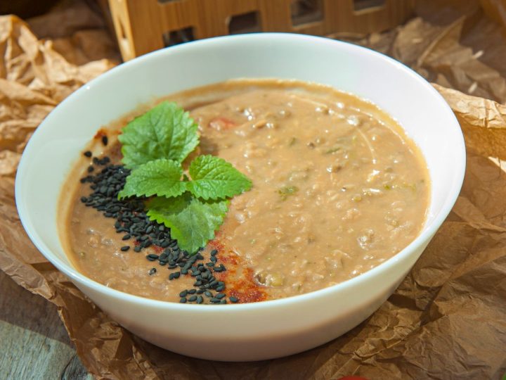 Gari Aşı: Acı Ot, Köfte ve Etin Buluştuğu Yöre Yemeği