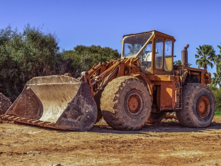 Buldozer (Dozer): İtme ve Tesviye Gücü