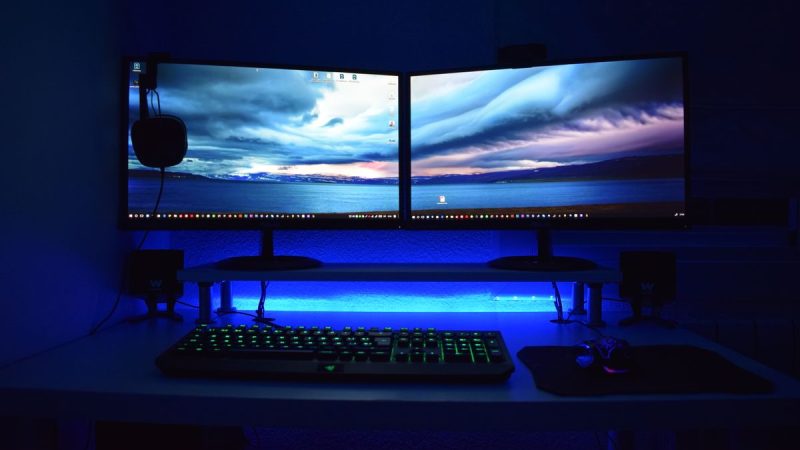 Monitör Nedir? Özellikleri ve Tarihî Gelişimi