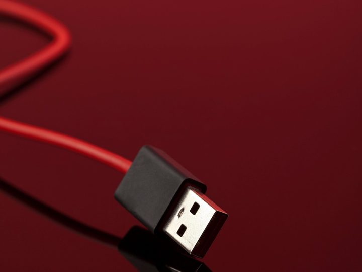 USB-C Neden Artık Her Cihazda Karşımıza Çıkıyor?