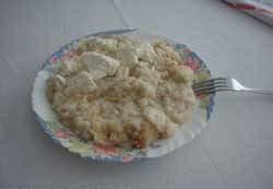 Sarımsaklı ekşili ekmek çorbası
