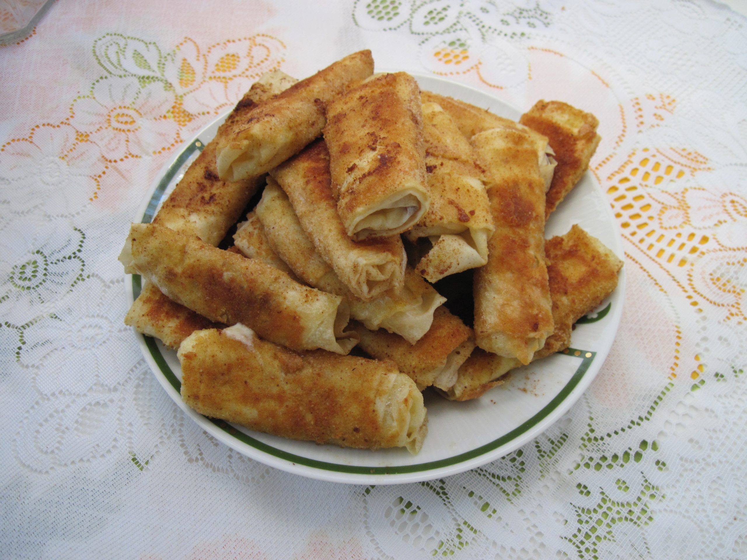 Kıymalı kızartılmış hamur işi