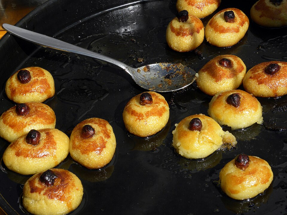 Cevizli şerbetli tatlı