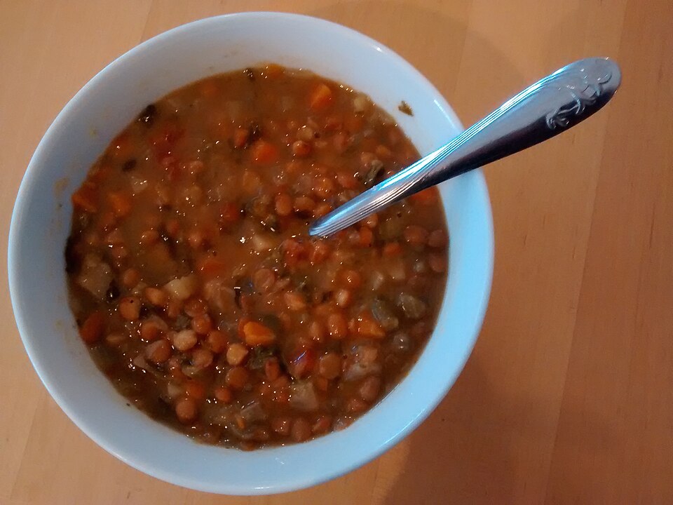Mercimekli erişte çorbası