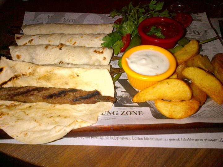 Tire Şiş Köfte Tarifi