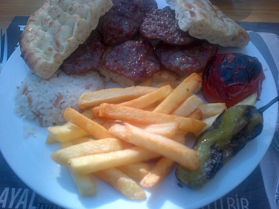 Izgara köfte tabağı