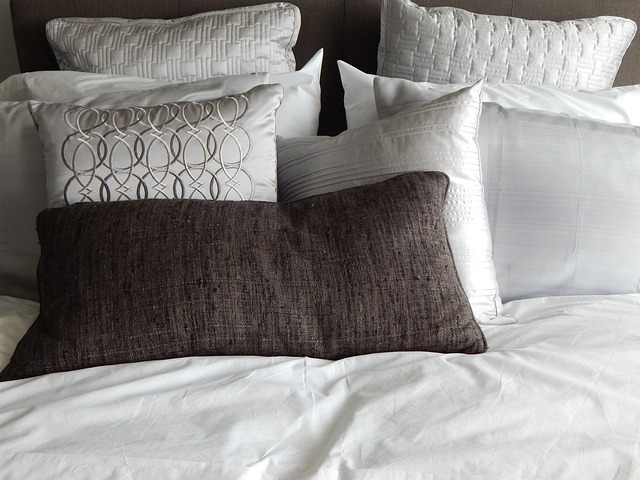 Patchwork desenli yastıklar