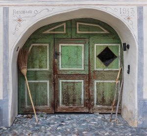 Ahşap kapı