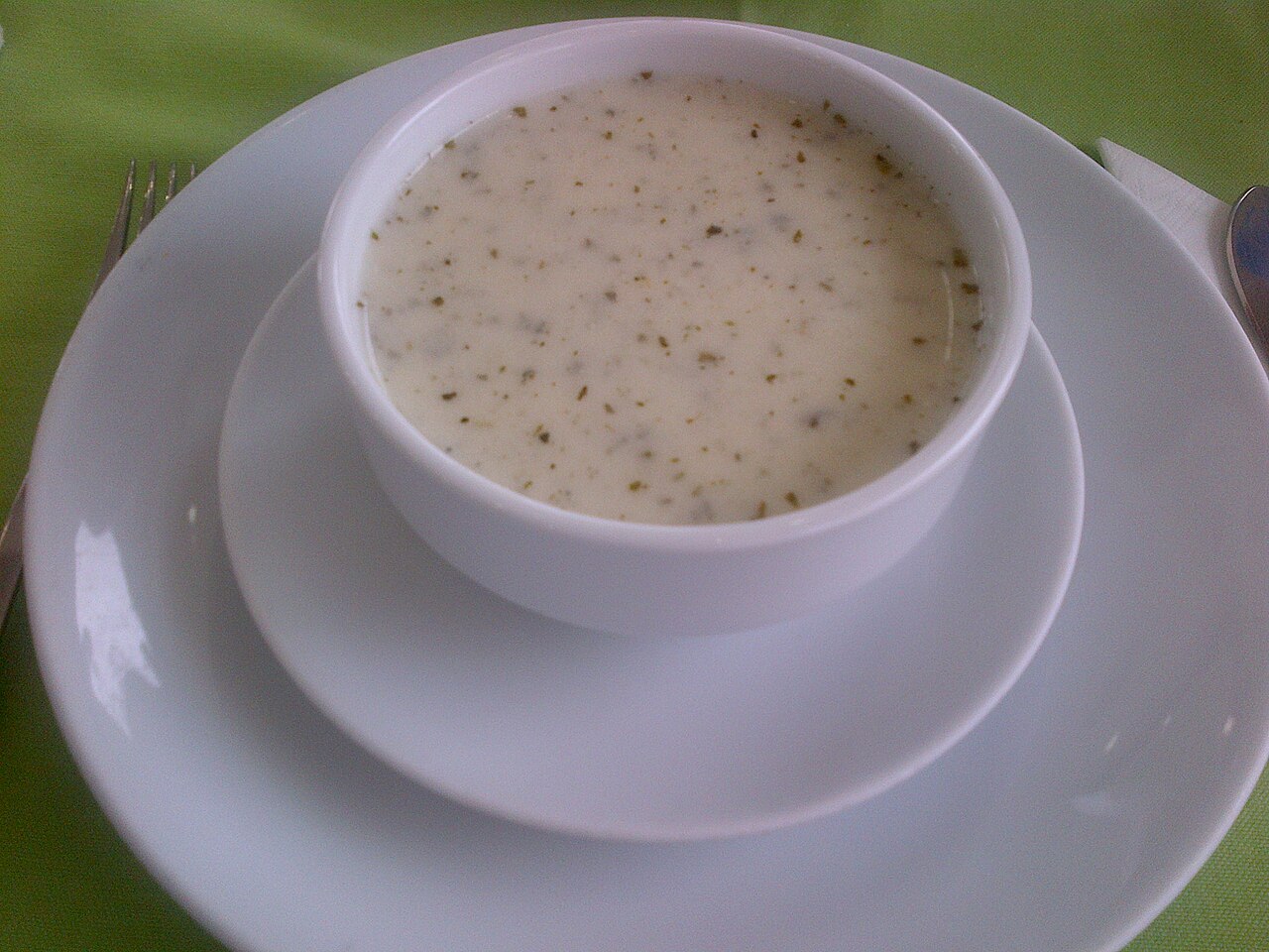 Kurutlu çelegoş çorbası