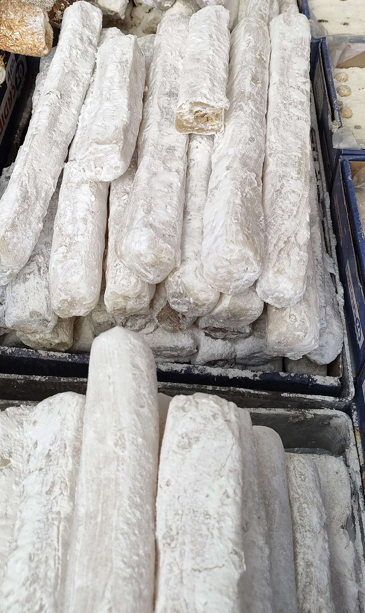 Cevizli sucuk dilimleri