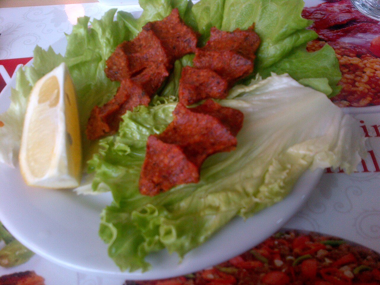 Bulgurlu çiğ köfte