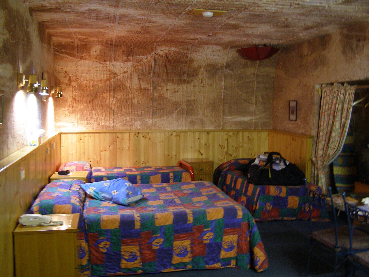 Coober Pedy yer alti motel odasi