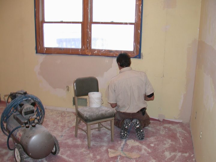 Duvar Hazırlığı ve Onarımı: Çatlak, Delik, Alçı ve Macun