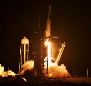 Falcon 9 gece fırlatması