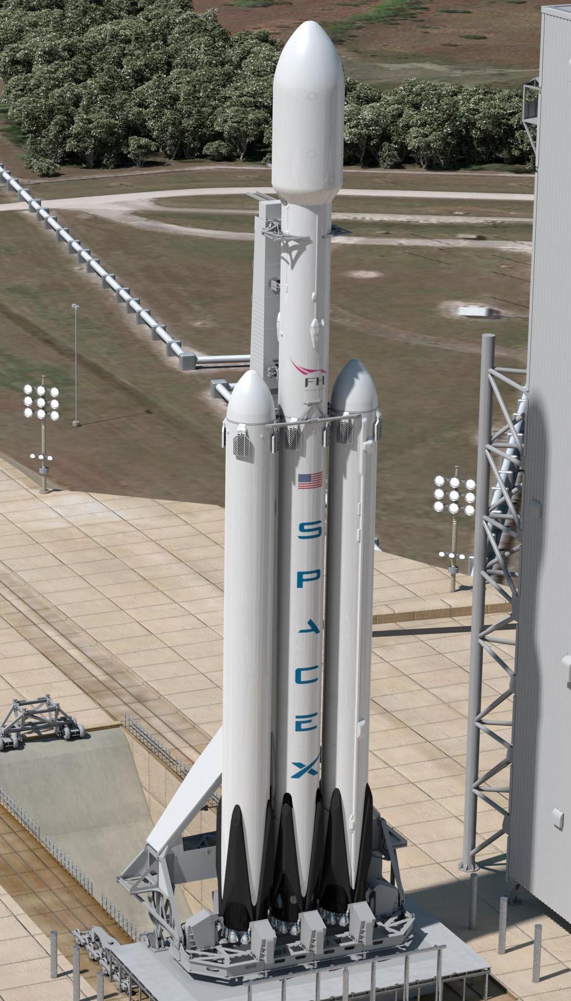 Falcon Heavy fırlatma rampasında