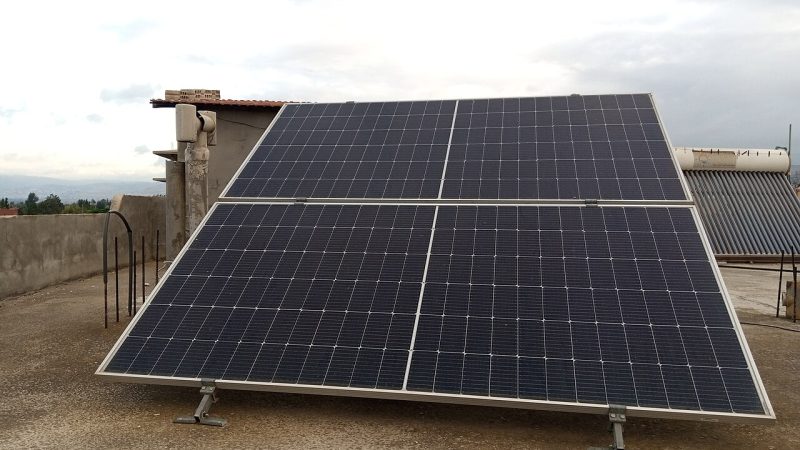 Yer Altı Evinde Elektrik: Toprağın Altına Enerjiyi Getirmek