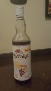 Bardakta hardaliye içeceği