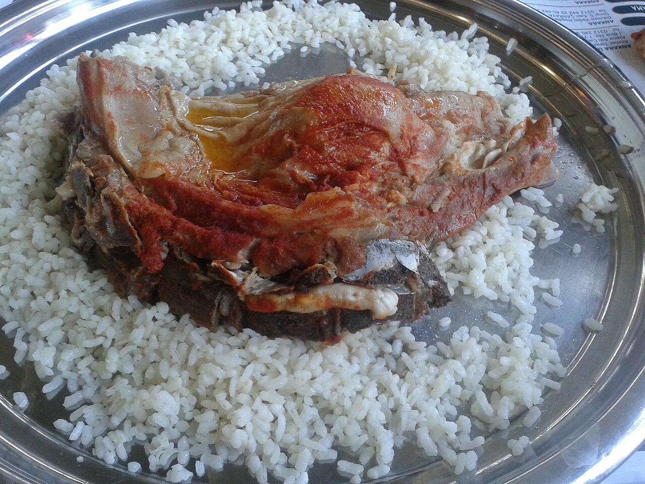 Pirinç harçlı kaburga dolması