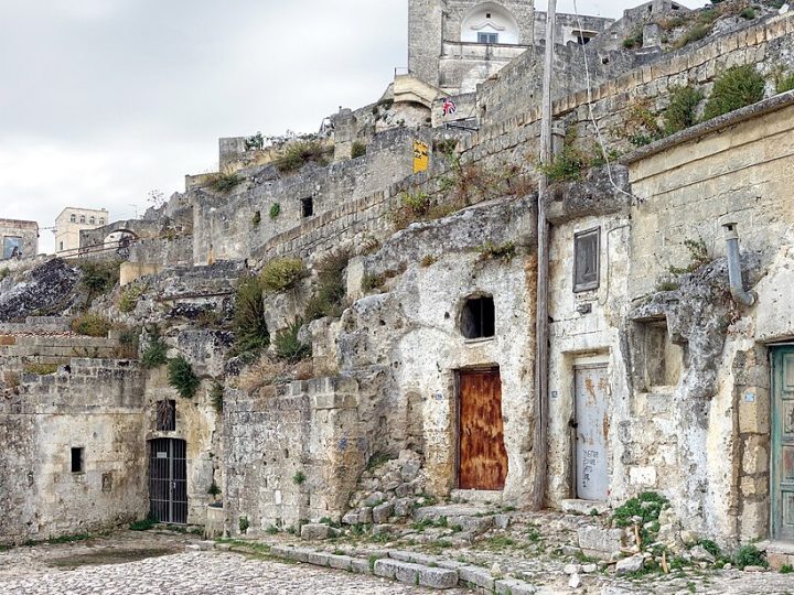 Sassi di Matera (İtalya): Binlerce Yıldır Yaşanan Kaya Kenti