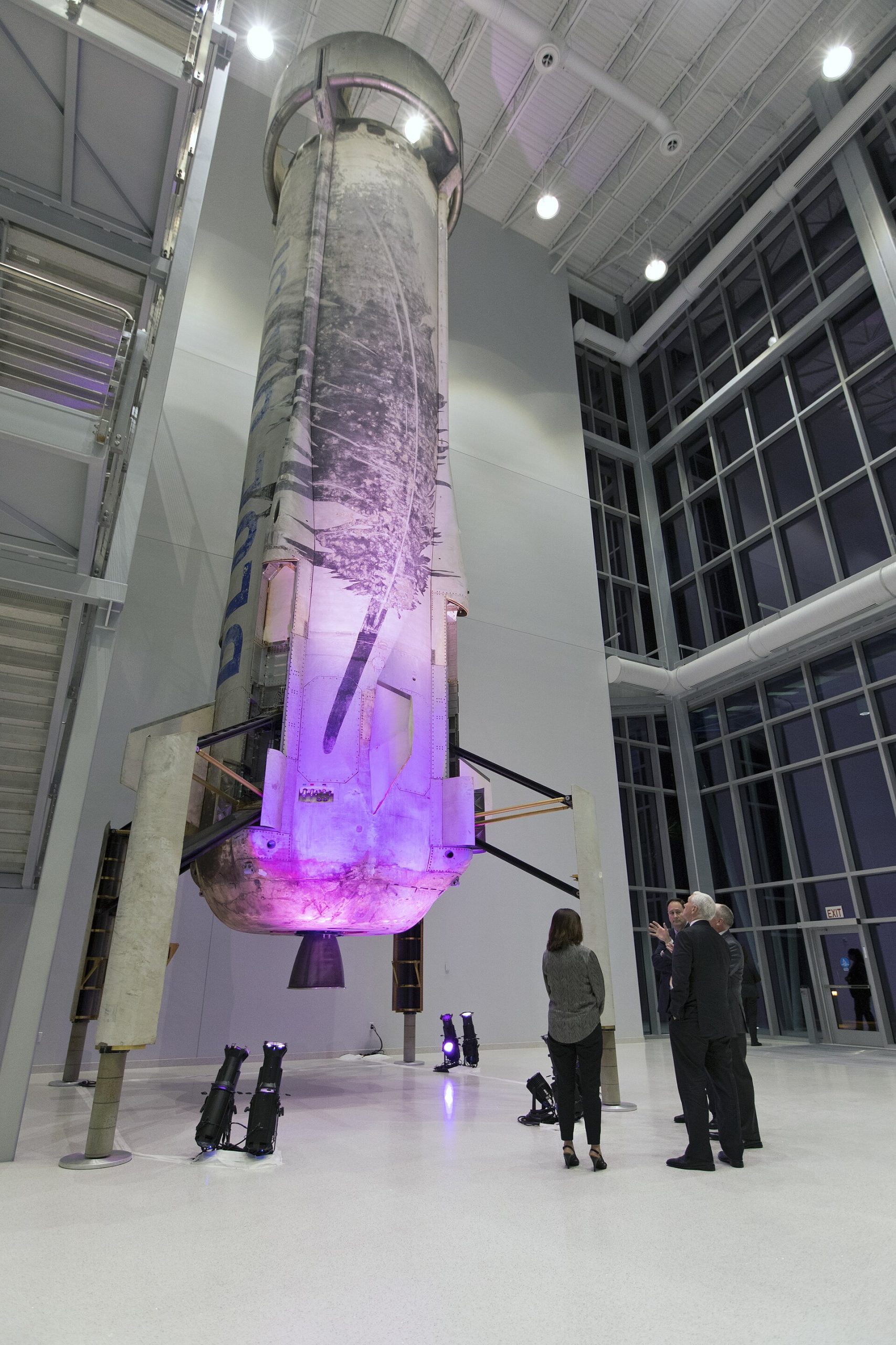 New Shepard roketinin dik inişi