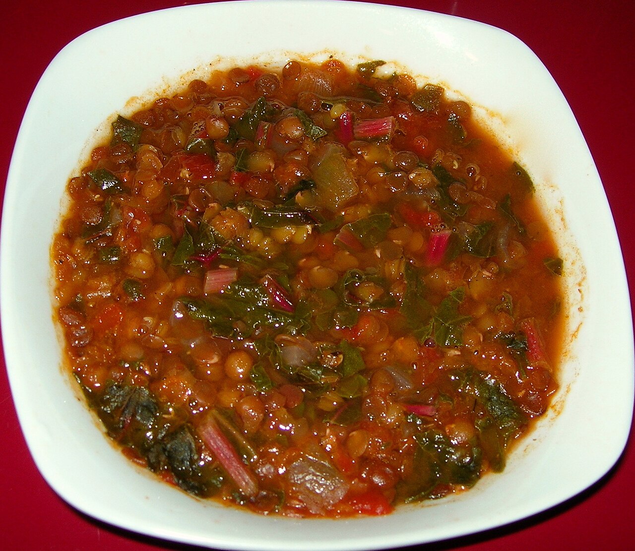 Fasulyeli yeşillik çorbası