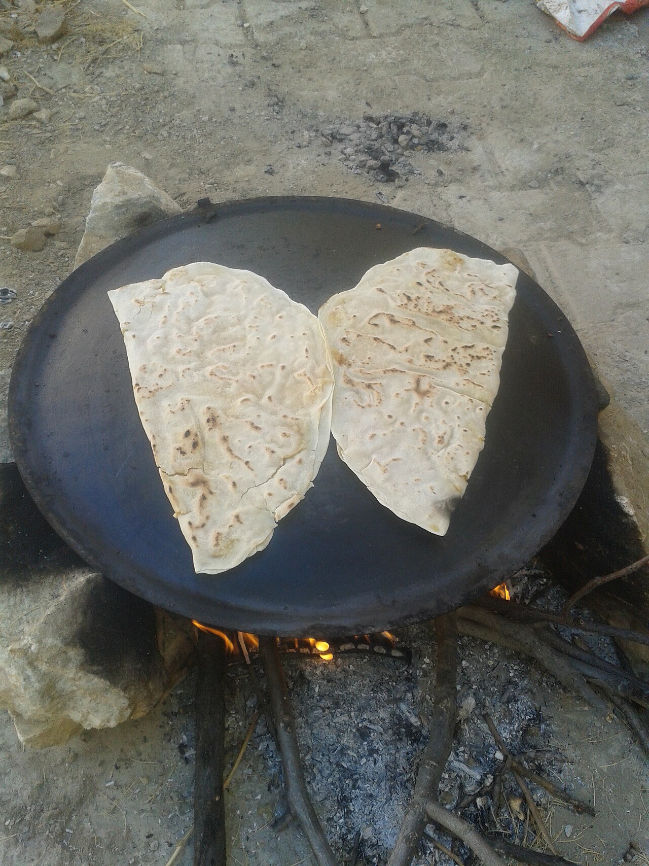 Peynirli bulgurlu hamur işi