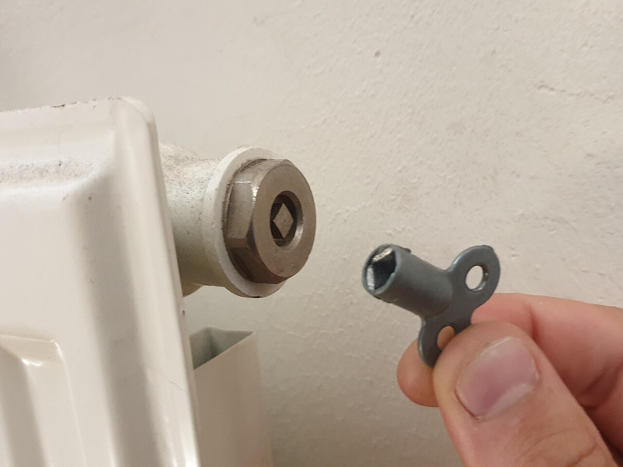 Radyatör pürjör anahtarı