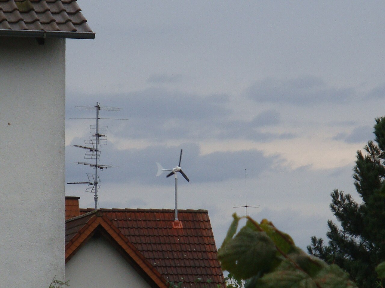 Kucuk ev tipi ruzgar turbini