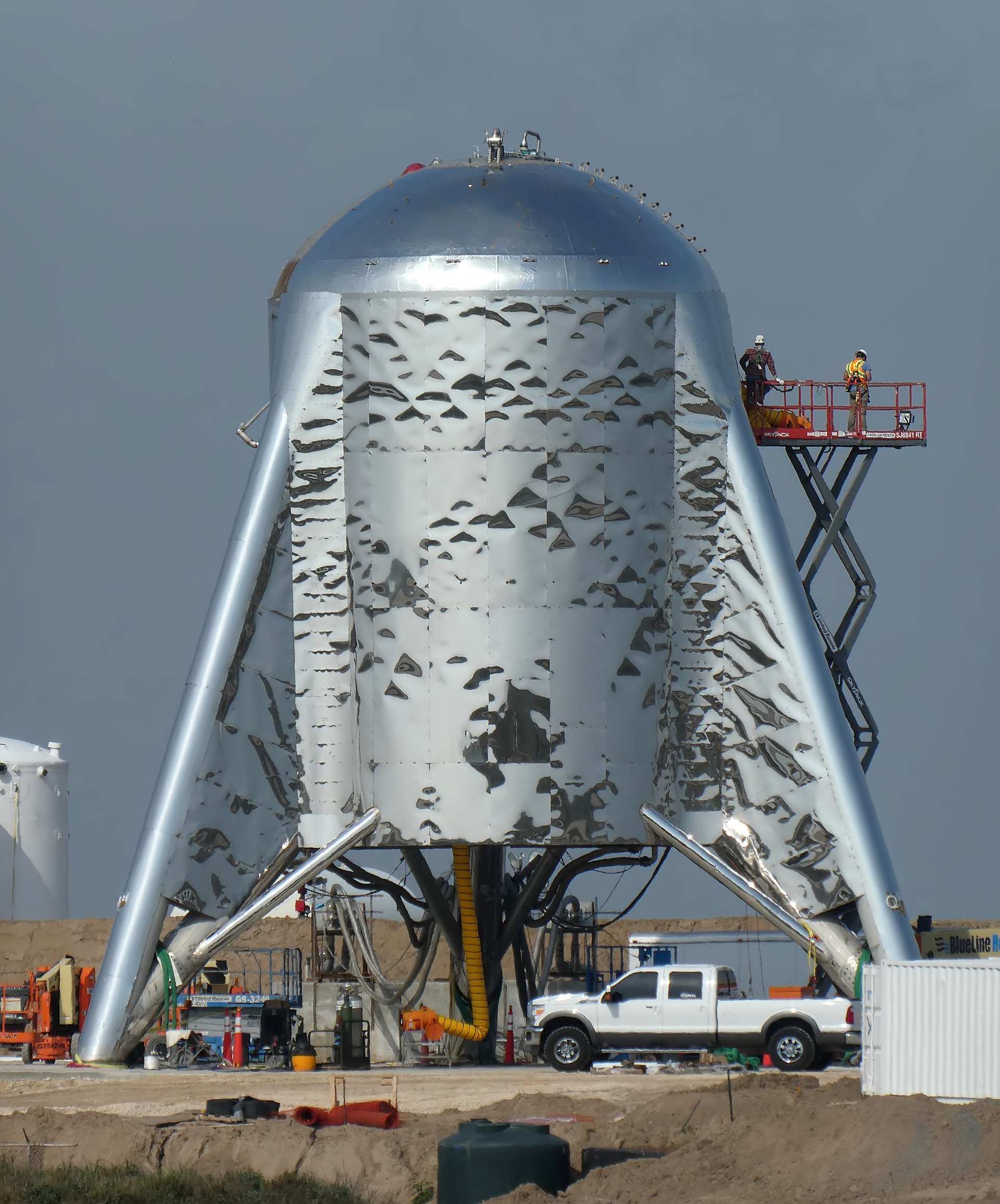 Starship paslanmaz çelik gövdesi