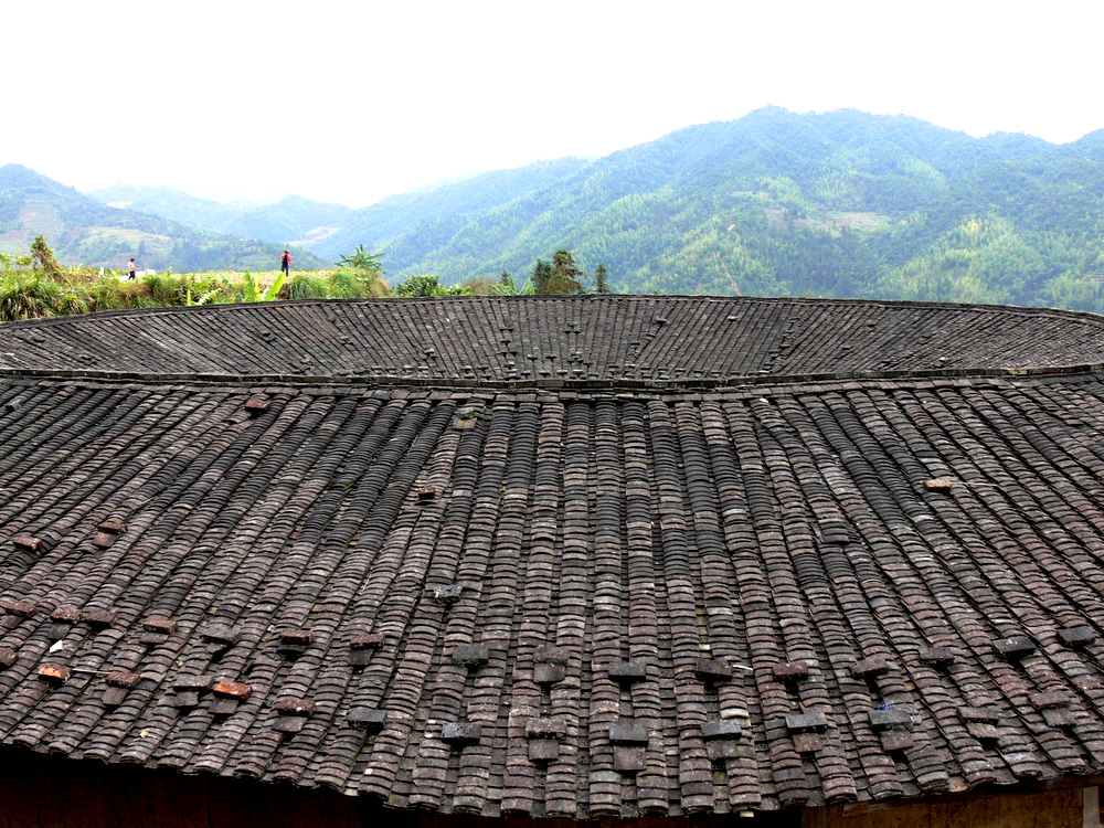 Tulou sikistirilmis toprak duvar teknigi