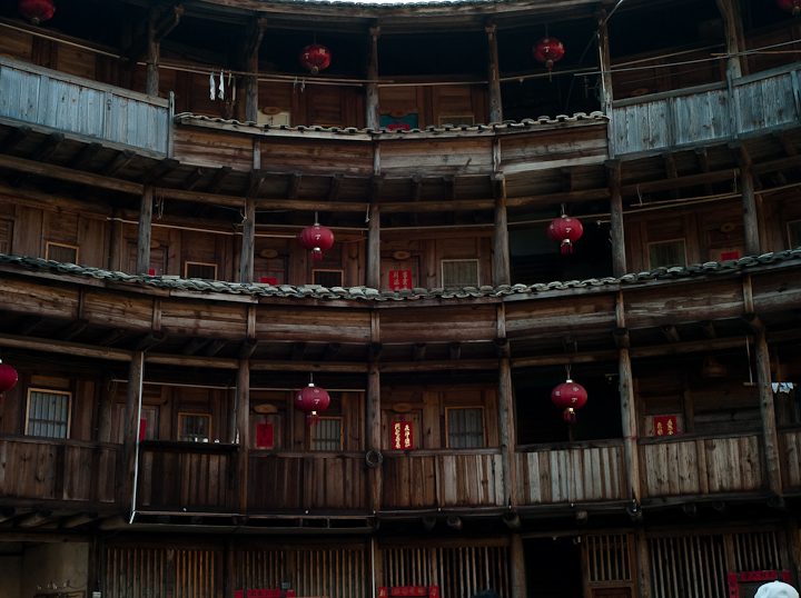 Fujian Tulou (Çin): Sıkıştırılmış Topraktan Yapılmış Dev Müşterek Evler