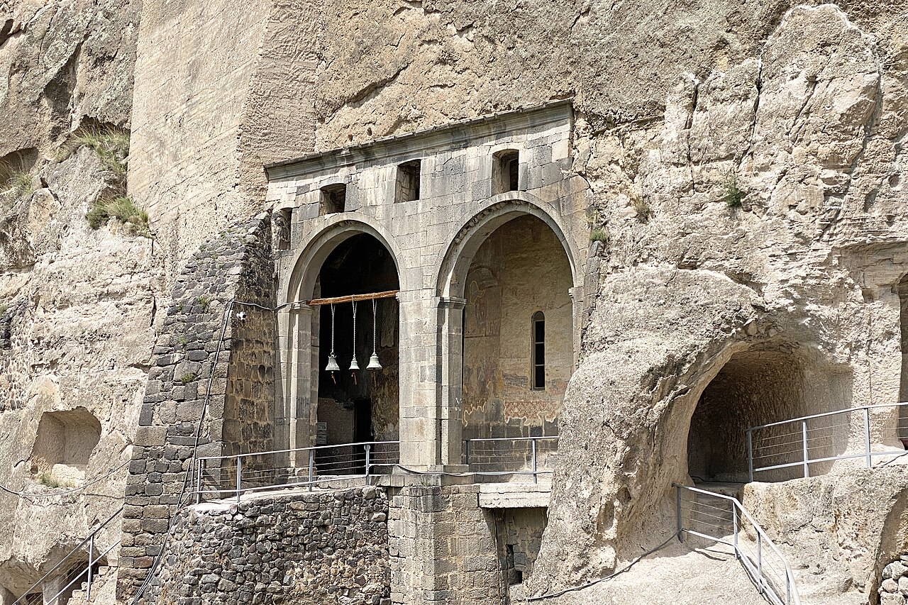 Vardzia magara sehri