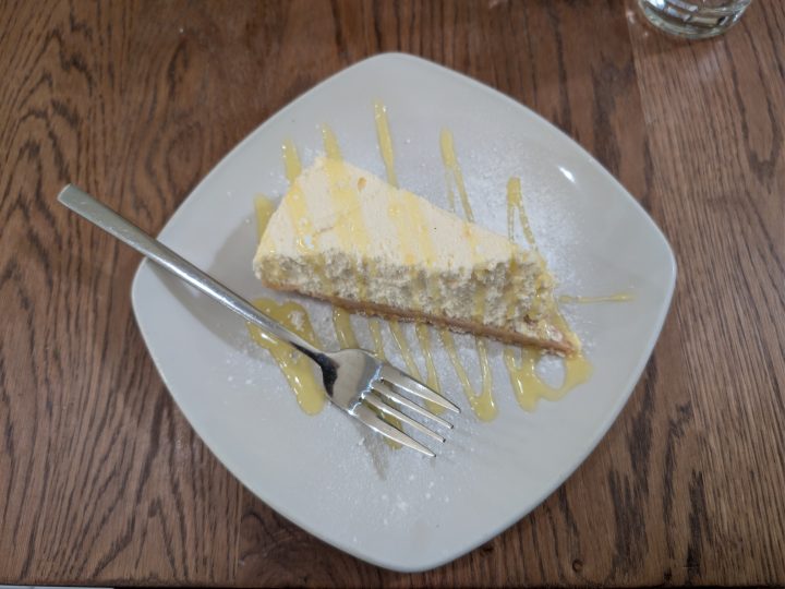 Limonlu Cheesecake Tarifi: Ferah ve Bisküvi Tabanlı