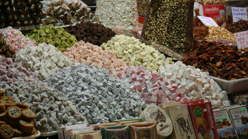 Kına Gecesi Lokumu: Ev Yapımı Renkli Lokum Tarifi