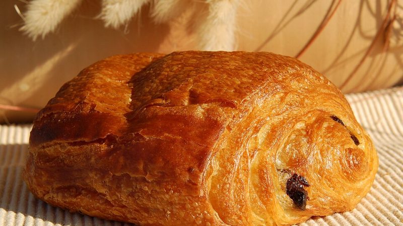 Çikolatalı Çörek Tarifi: İçi Eriyen Çikolatalı Çörek