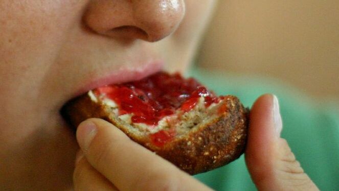 Mayasız Pratik Çörek Tarifi: Aceleye Uygun Yumuşak Çörek
