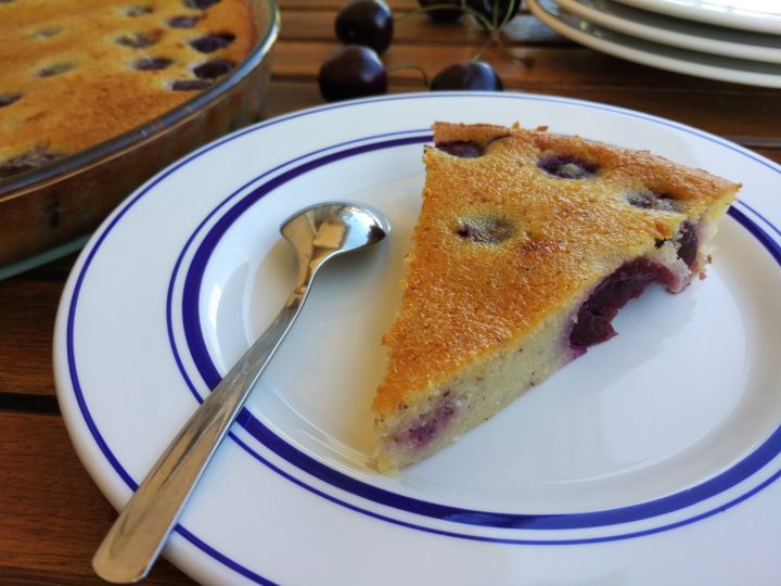 Meyveli Clafoutis Tarifi: Fransız Usulü Kolay