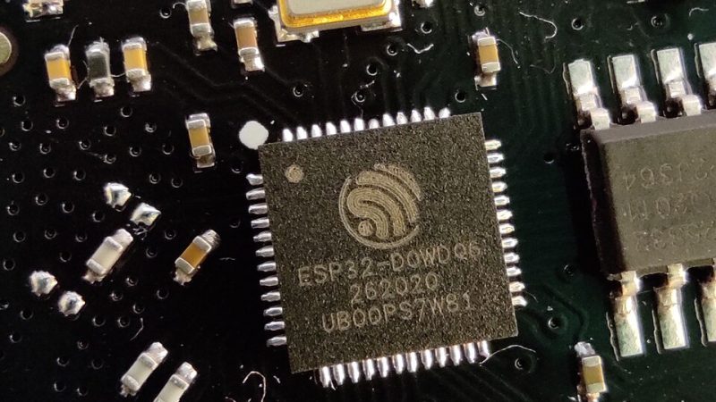 Telefonu Algılayınca Kendiliğinden Açılan Yakınlık Kilidi — ESP32 BLE ile