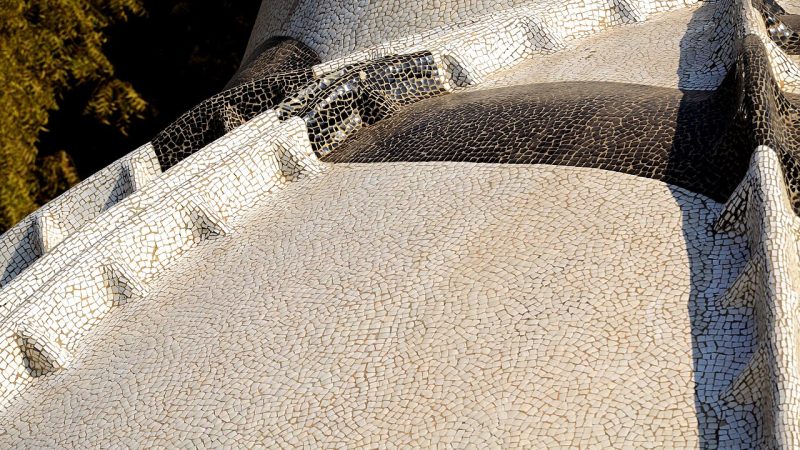 Amdavad ni Gufa: Toprağa Gömülü İnce Kabuklu Modern Kubbe Yapısı