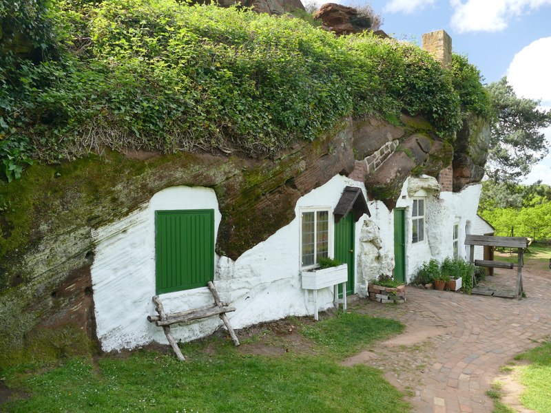 Holy Austin kaya evleri, Kinver Edge