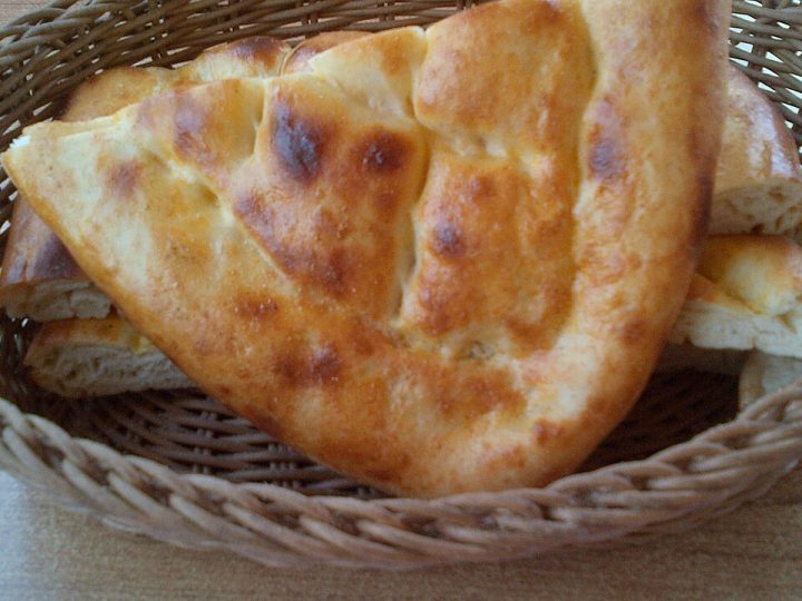 Yumurtalı Pide Tarifi: Kahvaltının Doyurucu Yıldızı